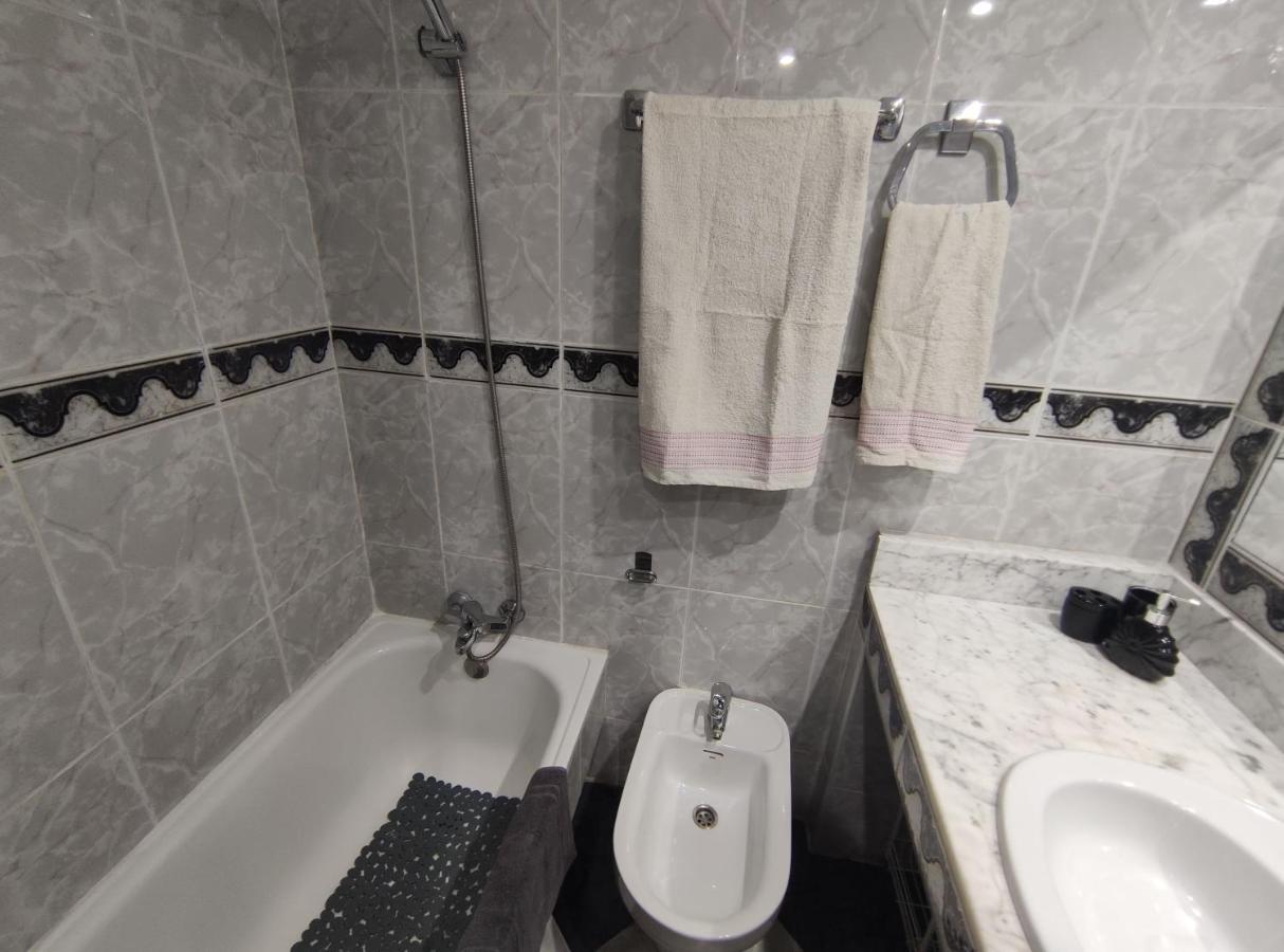 Ferienwohnung Amplio Piso Junto A Playa Victoria Cádiz Exterior foto