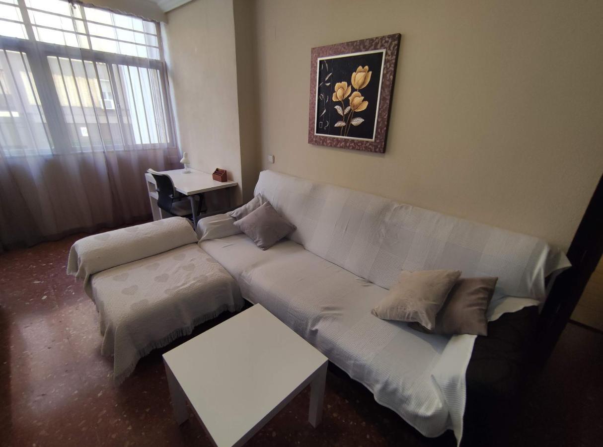 Ferienwohnung Amplio Piso Junto A Playa Victoria Cádiz Exterior foto
